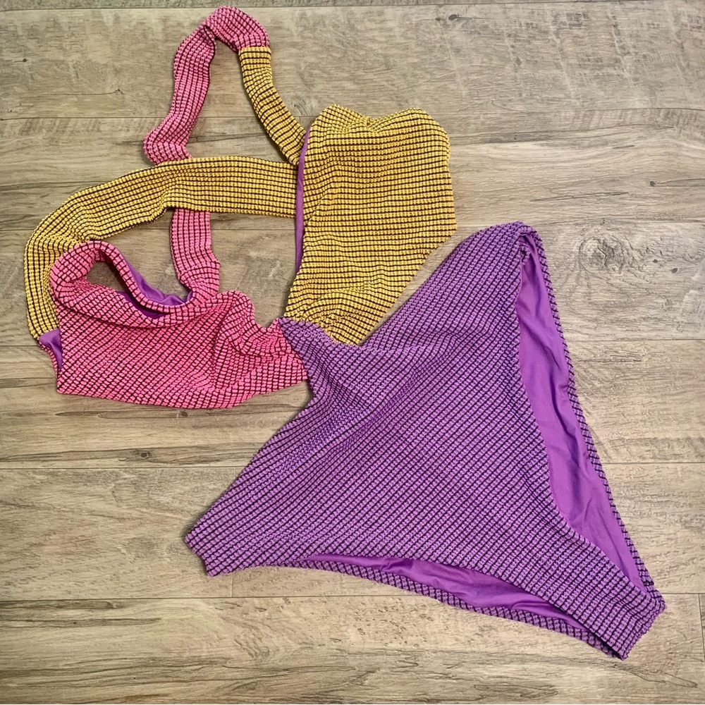 Agua Bendita Malibu Vini One Piece Color Block Swimsuit - Picture 5 of 14